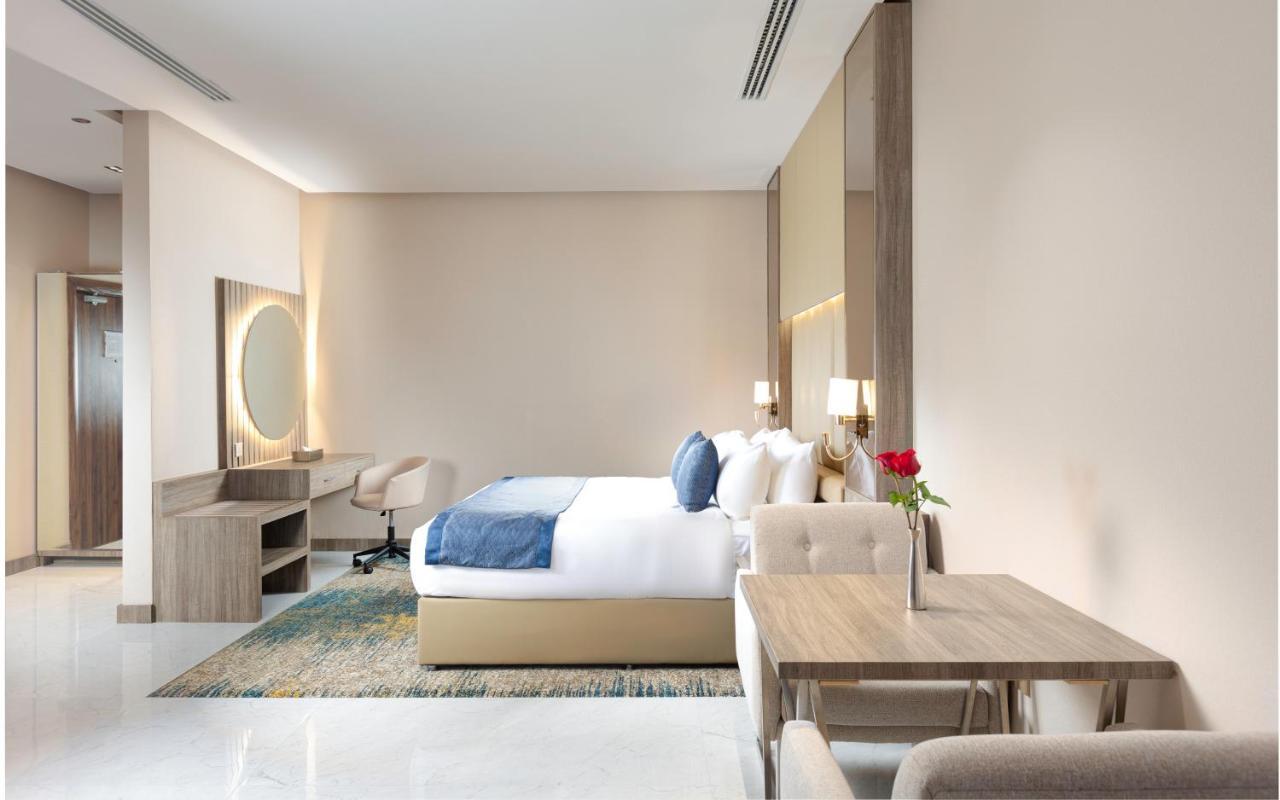 Seven Gardens Hotel Riyadh Exterior photo
